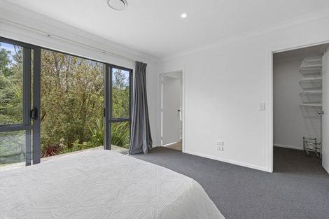 Photo of property in 1185 South Road, Oakura, 4314