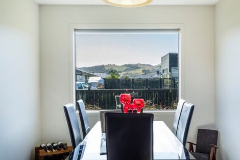 Photo of property in 18 Hagart-alexander Drive, Mosgiel, 9024