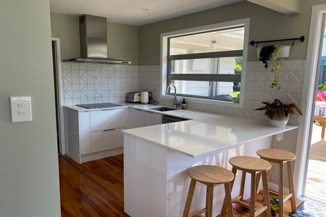 Photo of property in 1 Lomita Road, Johnsonville, Wellington, 6037