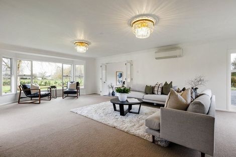 Photo of property in 1/193 Racecourse Road, Cambridge, 3493