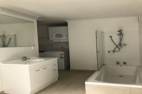 Photo of property in 11 Lancaster Street, Karori, Wellington, 6012