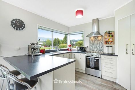 Photo of property in 7 Delaware Grove, Totara Park, Upper Hutt, 5018
