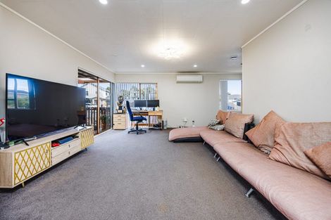 Photo of property in 14 Charntay Avenue, Clover Park, Auckland, 2019