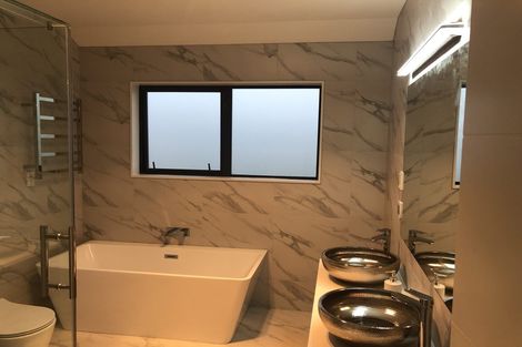 Photo of property in 41 Toanui Road, Hobsonville, Auckland, 0616