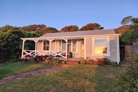 Photo of property in 34 The Parade, Paekakariki, 5034