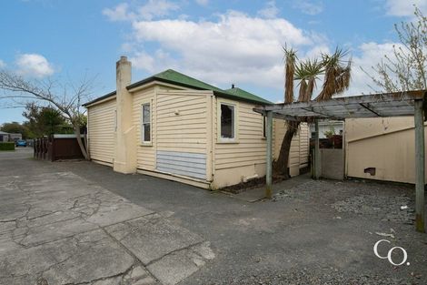 Photo of property in 230 Mayfair Avenue, Mayfair, Hastings, 4122