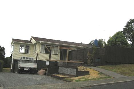 Photo of property in 1/25 Tiri Tiri Road, Birkdale, Auckland, 0626
