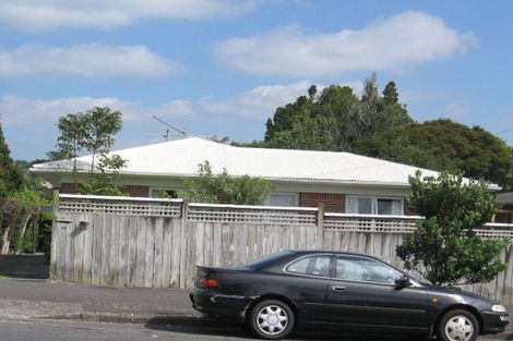 Photo of property in 2/42 Mahara Avenue, Birkenhead, Auckland, 0626