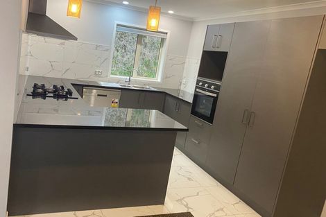 Photo of property in 13 Frederick Place, Whalers Gate, New Plymouth, 4310