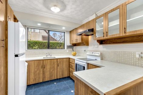 Photo of property in 3 Caroline Crescent, Highbury, Palmerston North, 4412