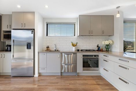 Photo of property in 6 Learning Rock Lane, Wanaka, 9305