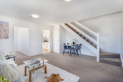 Photo of property in 43a Sunhaven Drive, Newlands, Wellington, 6037