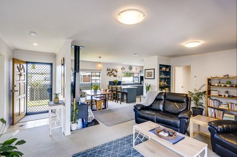 Photo of property in 27 King Street, Taradale, Napier, 4112