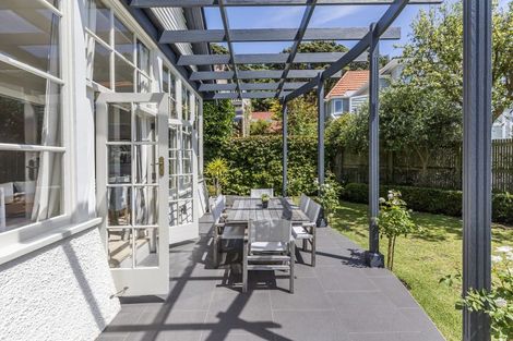 Photo of property in 7 Burnham Street, Seatoun, Wellington, 6022