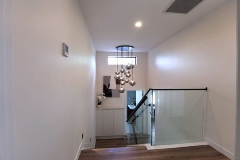 Photo of property in 57e Hogans Road, Glenfield, Auckland, 0629