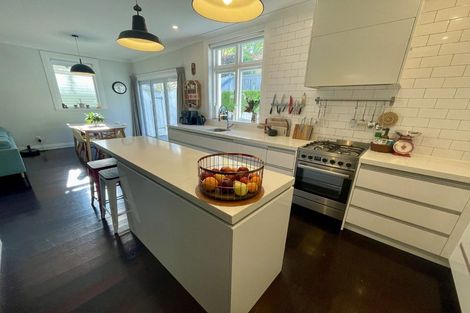 Photo of property in 379 Karori Road, Karori, Wellington, 6012
