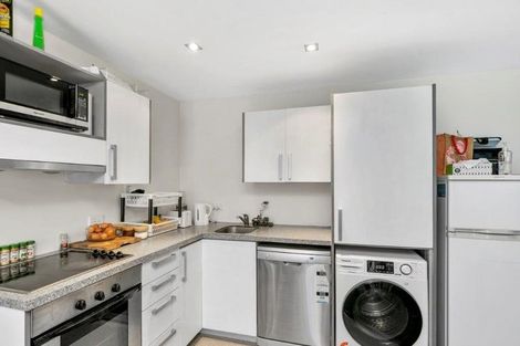 Photo of property in Dual Apartments, 108/142 Vivian Street, Te Aro, Wellington, 6011