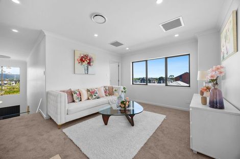 Photo of property in 2 Laurel Drive, Rosehill, 2113