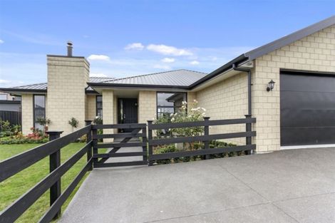 Photo of property in 11 O'rourke Place, Casebrook, Christchurch, 8051