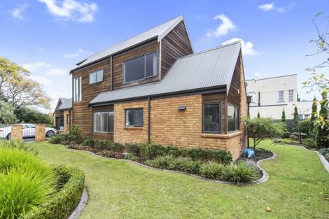 Photo of property in 12 Maeroa Road, Beerescourt, Hamilton, 3200