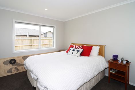 Photo of property in 60 Feist Street, Carterton, 5713