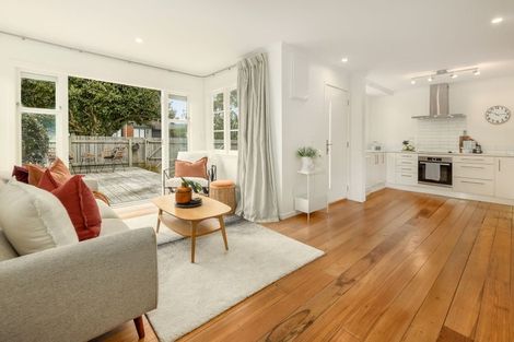 Photo of property in 124a Seaview Road, Paraparaumu Beach, Paraparaumu, 5032