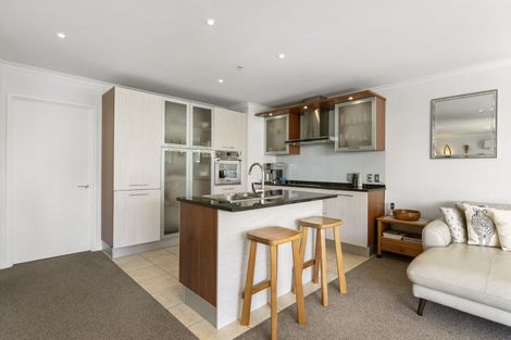 Photo of property in 210/136 Marine Parade, Mount Maunganui, 3116
