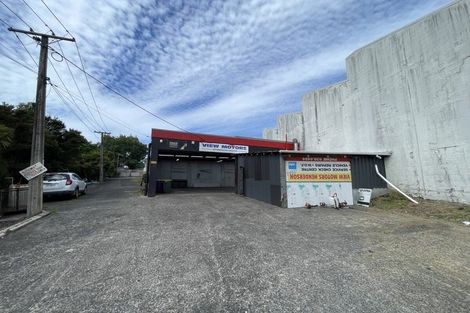 Photo of property in 1/17 View Road, Glenfield, Auckland, 0627