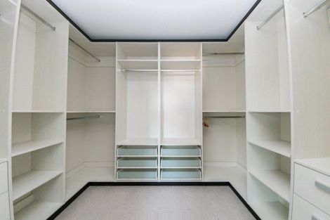 Photo of property in 30 Cherrywood Crescent, Northpark, Auckland, 2013