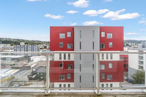 Photo of property in The Peak Apartments, 1002/170 Taranaki Street, Te Aro, Wellington, 6011