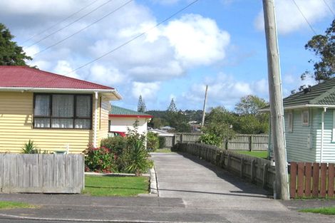 Photo of property in 646 Te Atatu Road, Te Atatu Peninsula, Auckland, 0610