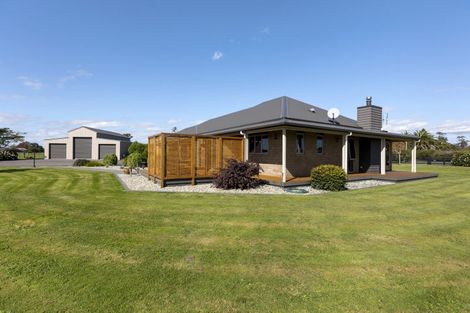 Photo of property in 8 Pitt Road, Hillsborough, New Plymouth, 4372