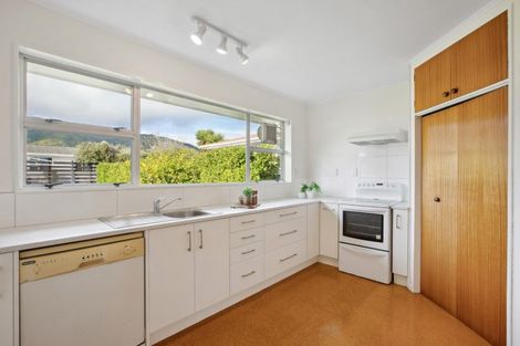 Photo of property in 11 Matai Street, Waikanae, 5036