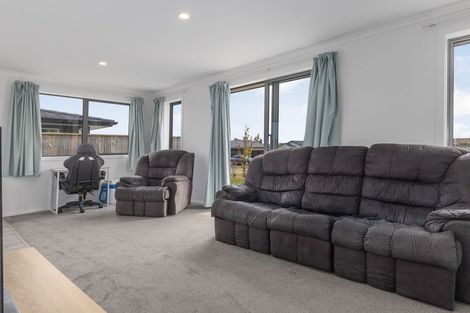 Photo of property in 85 Hinemoa Street, Levin, 5510