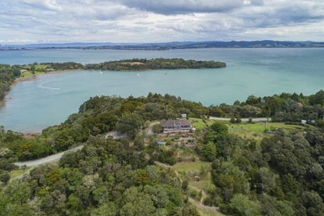 Photo of property in 90 Tahunatapu Road, Parua Bay, Whangarei, 0174