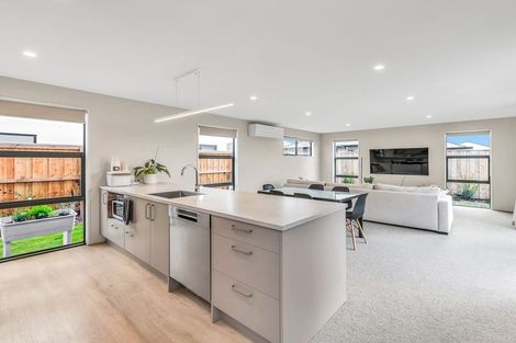 Photo of property in 9 Coney Place, Rolleston, 7614