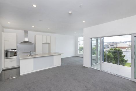 Photo of property in Marina View Apartments, 204/4 Reads Quay, Gisborne, 4010