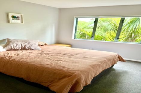 Photo of property in 90 Park Road, Titirangi, Auckland, 0604