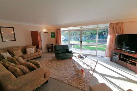 Photo of property in 15 Saint Johns Avenue, Tuakau, 2121