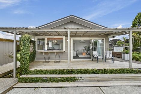Photo of property in 100 Fitzroy Street, Papatoetoe, Auckland, 2104