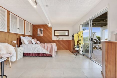 Photo of property in 66 Mcbreen Avenue, Northcote, Auckland, 0627