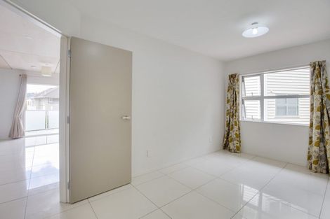 Photo of property in 3a Anderson Terrace, Mount Cook, Wellington, 6021