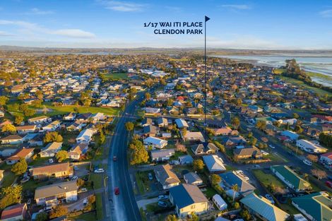 Photo of property in 2/19 Wai Iti Place, Clendon Park, Auckland, 2103