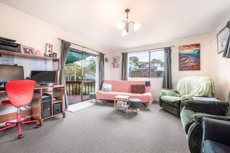 Photo of property in 95 Keegan Drive, Massey, Auckland, 0614