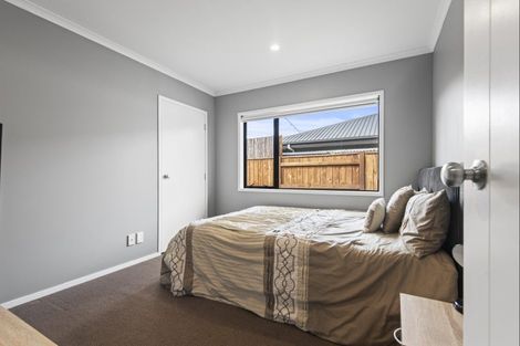 Photo of property in 9 Walnut Grove, Kelvin Grove, Palmerston North, 4414