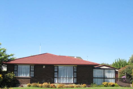 Photo of property in 22 Lowry Avenue, Redwood, Christchurch, 8051