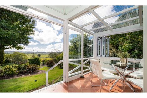 Photo of property in 147 Mangakura Road, Helensville, 0875