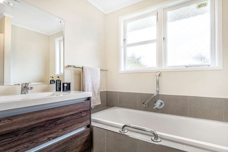 Photo of property in 40 Roger Street, Pukehangi, Rotorua, 3015