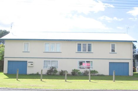 Photo of property in 504 Ocean Road, Whangamata, 3620