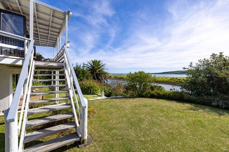 Photo of property in 7 Nihinihi Avenue, Raglan, 3225